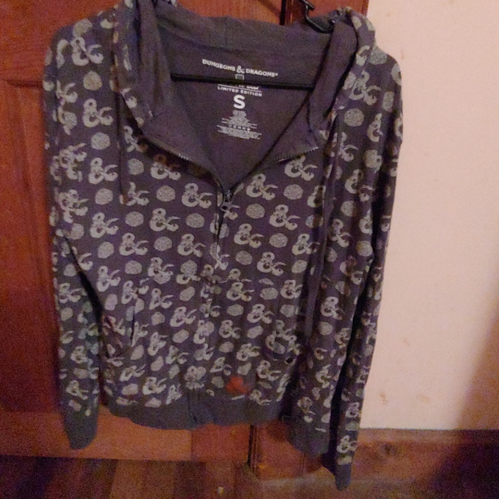 Hoodie dungeons and dragons size s